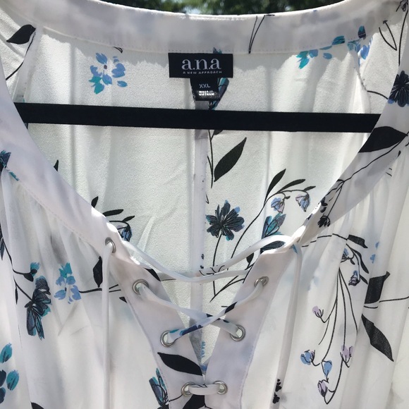 A.N.A brand blouse - Picture 2 of 2